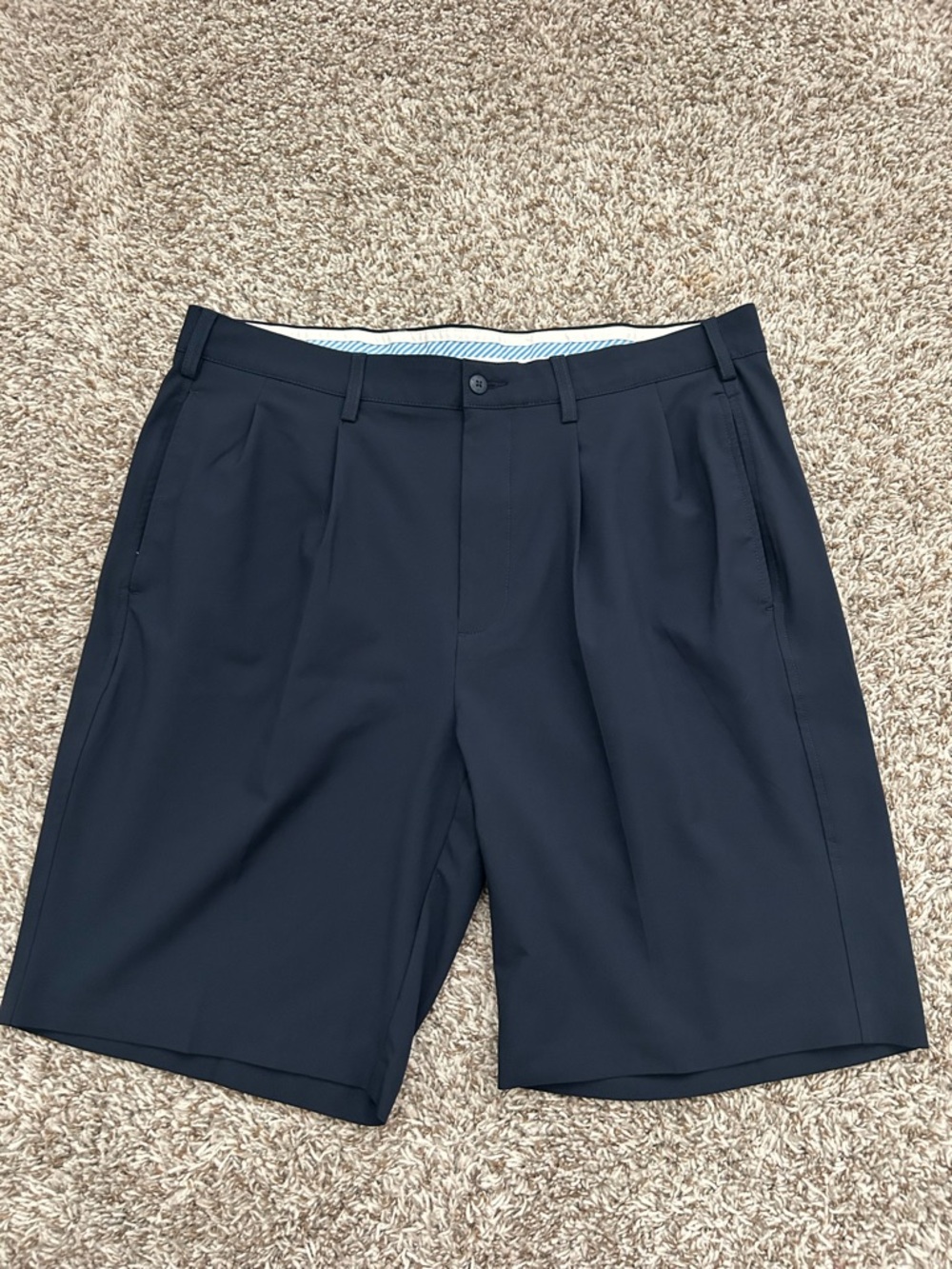 NWOT FootJoy Golf Shorts Mens 36 Navy Blue Pleated Performance Golf Lightweight